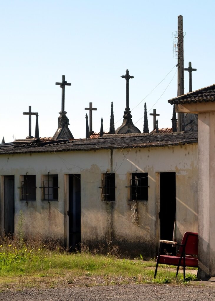 ニキビを潰した後の膨らみはどう対処すれば良いのか？